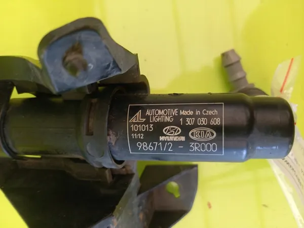 Xenon Koplampreiniger Links 986713R000 Kia Optima III image 4