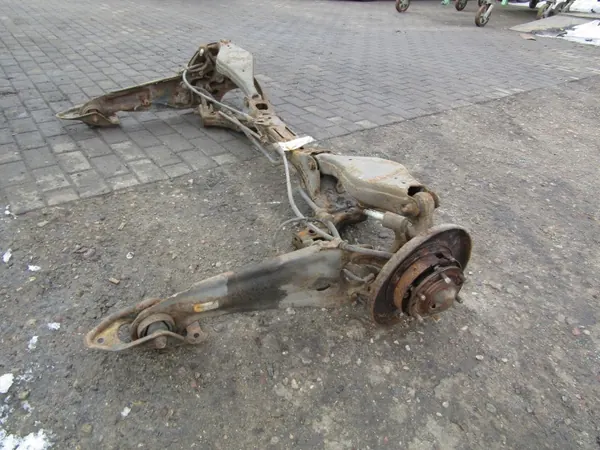 OEM AK-6-86183 Achterophangingbalk voor Hyundai Entourage image 2