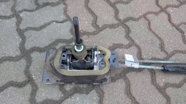 Levier de commande de boîte OEM 0289060211 VW Golf 3 image 4
