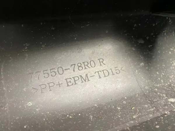 Suzuki Jimny OEM 77560-78R0 Höger Passagerar Tröskel image 5
