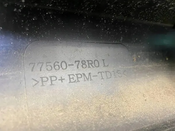 Suzuki Jimny OEM 77560-78R0 Höger Passagerar Tröskel image 6