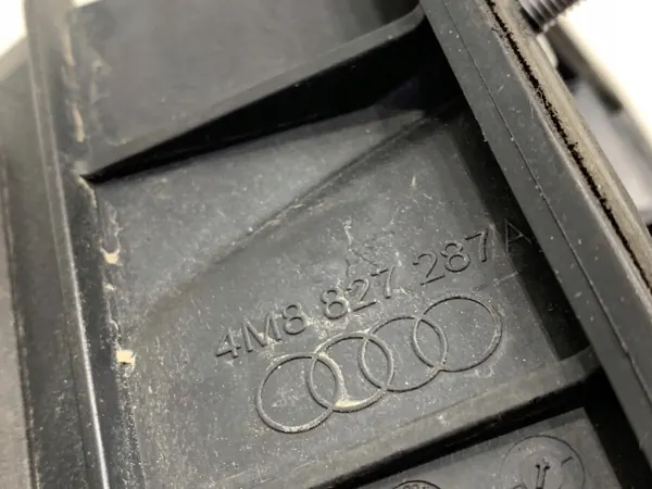 Poignée de hayon OEM 4M8827287A pour Audi Q8 SUV image 4