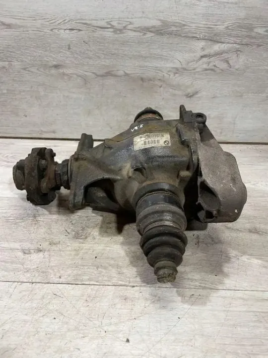Différentiel arrière BMW 1 (F21) E27091281 1.6L 125kW 2012 image 3