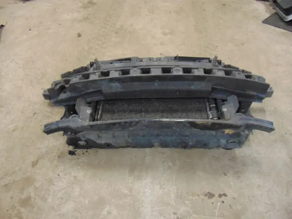 Suporte do Radiador Dianteiro VW TOURAN OEM image 3