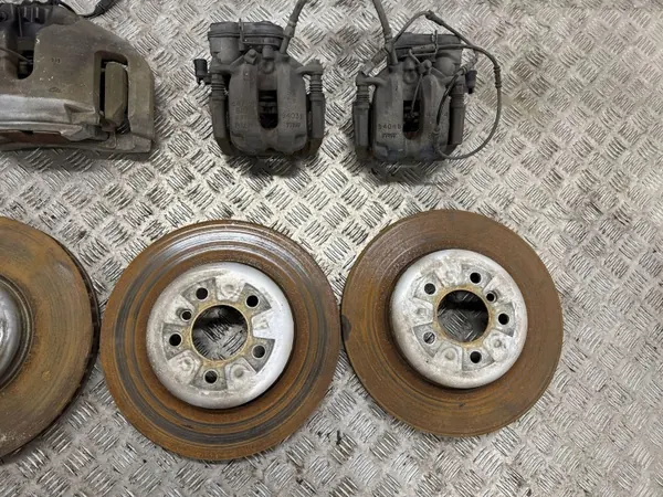 Jeu disques et étriers frein BMW OEM 32345699 image 3