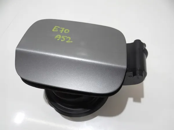 BMW X5 E70 Tankklep OEM 7160631 - Gebruikt image 2