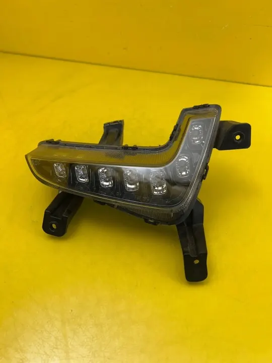 Faro Derecho Halógeno Hyundai Ioniq 4 OEM 92208G2000 image 2