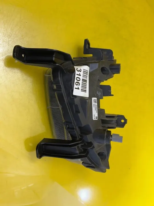 Faro Derecho Halógeno Hyundai Ioniq 4 OEM 92208G2000 image 4