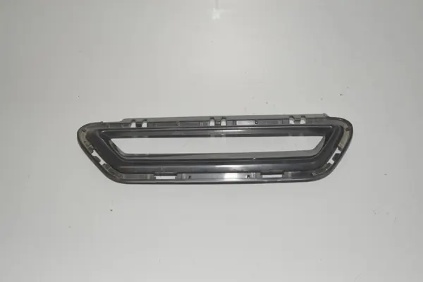 Piezas de parachoques delantero BMW OEM 51117947066 image 2