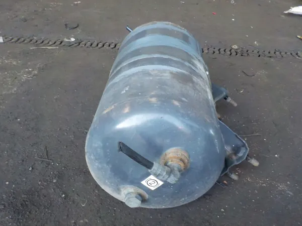 Tanque de ar OEM 1357950 para Scania - Usado image 4