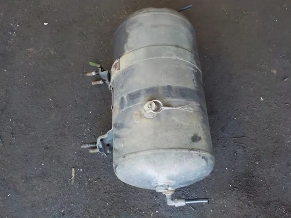 Tanque de ar OEM 1357950 para Scania - Usado image 5