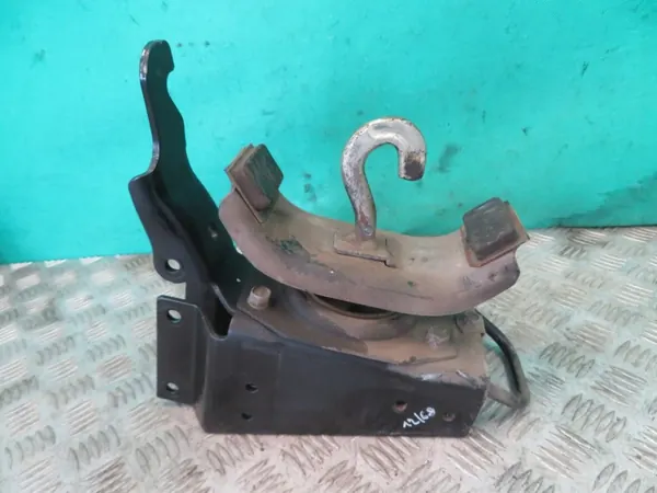 OEM UCHWYT MOCOWANIE PODUSZKA KABINY LEWA MITSUBISHI CANTER FUSO 3.0 21R image 2