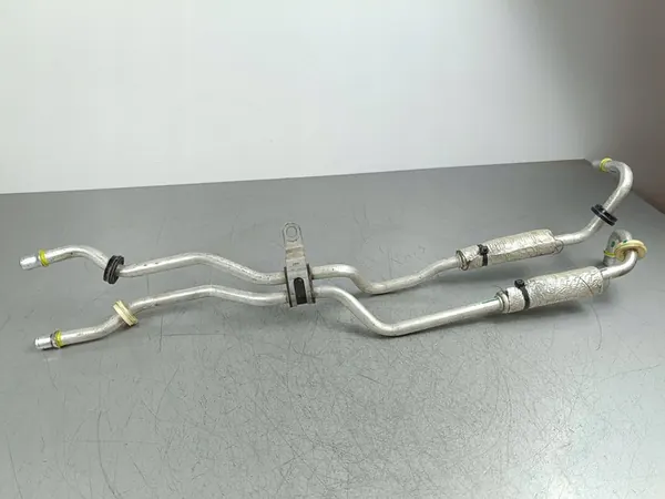 2022 Jeep Grand Cherokee WL Tuyau de refroidissement d'huile image 1