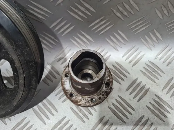 Polia do virabrequim Opel Astra J Meriva B Zafira C 1.4 Turbo image 3