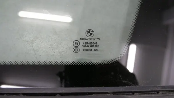 Vitre latérale fixe arrière droit BMW G31 OEM image 3