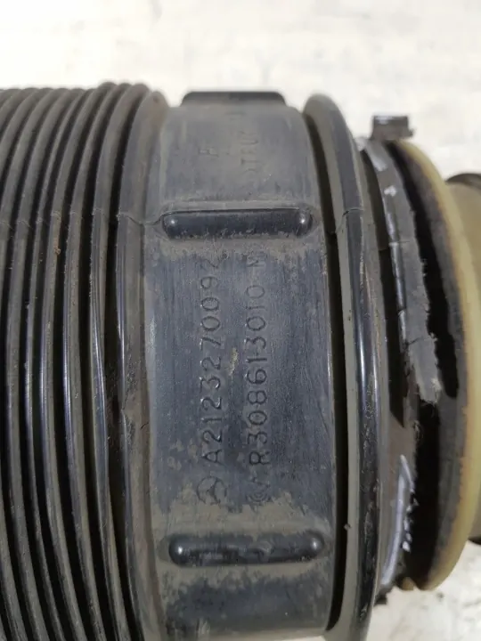 Ilmajousi OEM A2123203925 Vasen Taka Mercedes W212 image 9