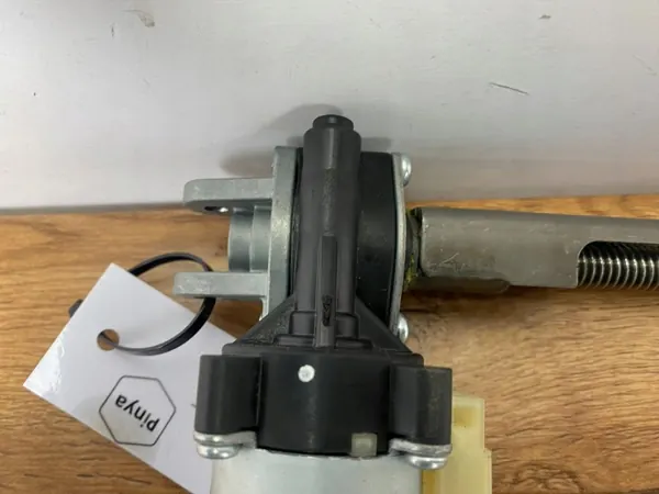 Istuinmoottori OEM L0372819AAPINYA Dodge Charger 2015 image 7