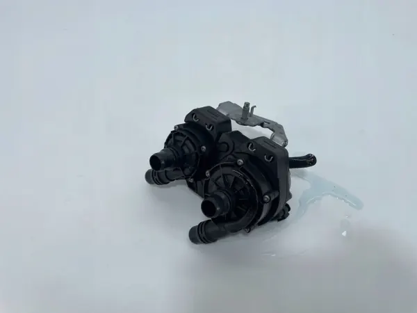 Pompe à eau OEM 9818813480 pour Peugeot, Citroen, Opel image 7