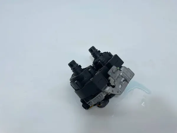Pompe à eau OEM 9818813480 pour Peugeot, Citroen, Opel image 8