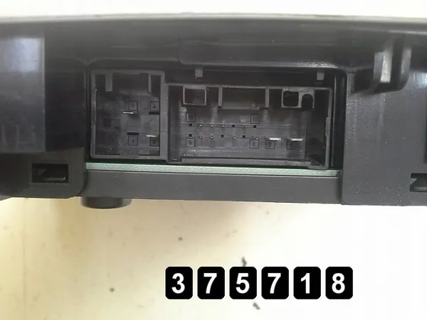 Console éclairage plafond OEM AM-375718 BMW Série 3 image 6