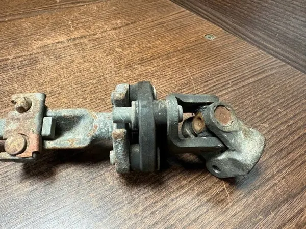 Land Rover Defender ohjauspylvään risti OEM 103113 image 5