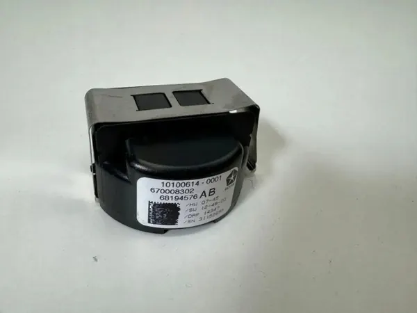 Sensor de chuva Maserati Ghibli 2015 OEM 68194576AB image 2