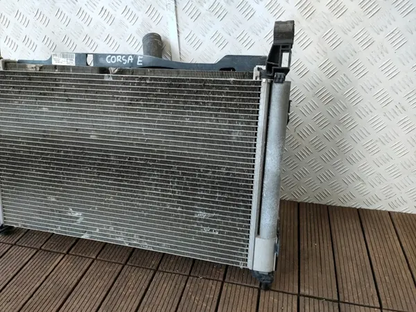 Opel OE jäähdytin tuulettimella OEM 560961104 image 3