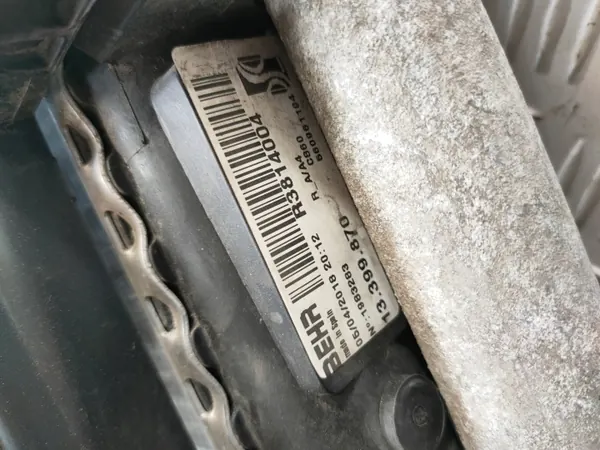 Opel OE jäähdytin tuulettimella OEM 560961104 image 8