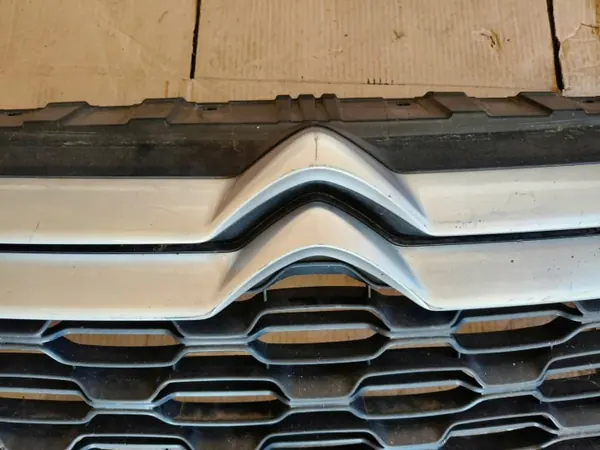 Fram grill OEM 22333 för Citroen Jumper - Begagnad image 3