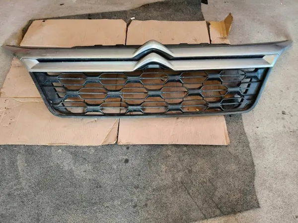 Fram grill OEM 22333 för Citroen Jumper - Begagnad image 4