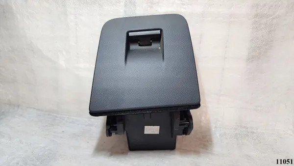 Compartimento salpicadero Alfa Romeo Stelvio 2019 OEM 0156111804 image 2