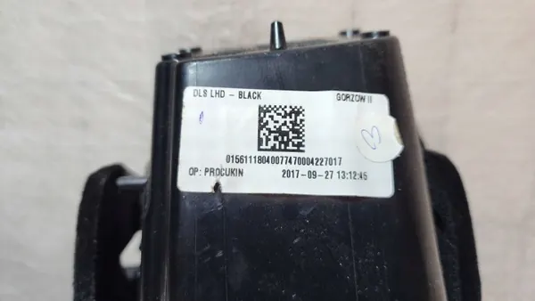 Compartimento salpicadero Alfa Romeo Stelvio 2019 OEM 0156111804 image 4