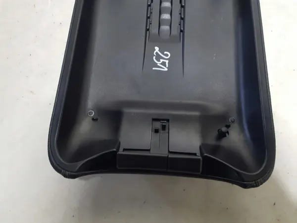 Accoudoir tunnel central Mercedes R-Class W251 OEM image 6