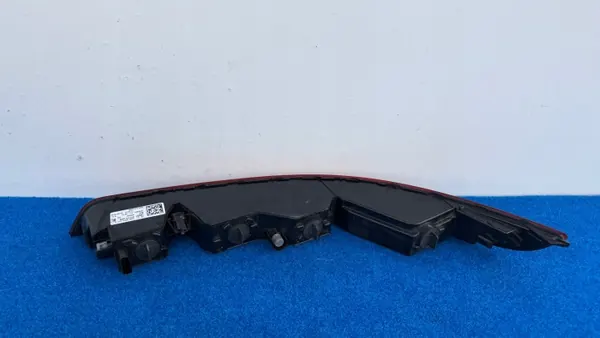Audi Q3 8U Takaoikea Sumuvalo OEM 8U0945096B image 3