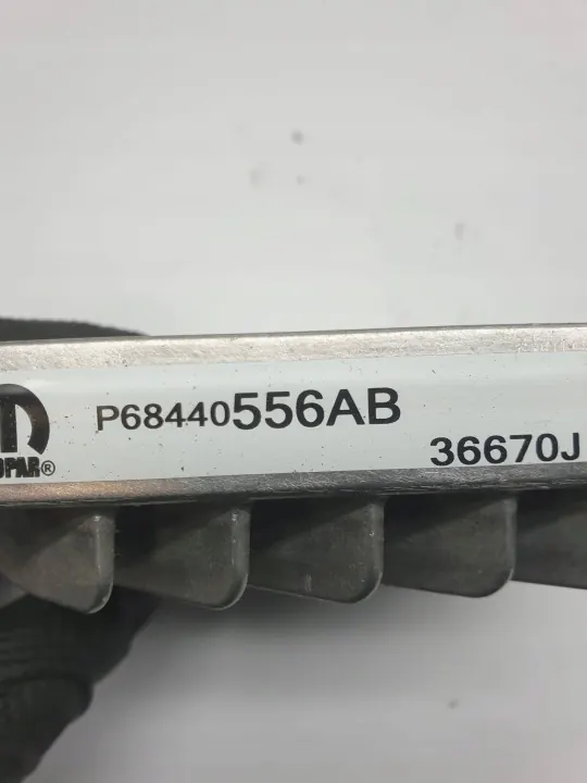 Ljudförstärkare Chrysler Pacifica 2021 OEM P68440556AB image 4