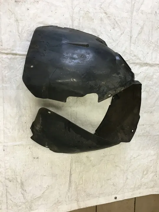 Front Left Wheel Arch VW Passat B5 3B0809962E 3B0809961 image 2