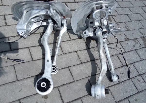 BMW F20 Snodo Anteriore Destro con Bracci di Controllo 6792289 image 3