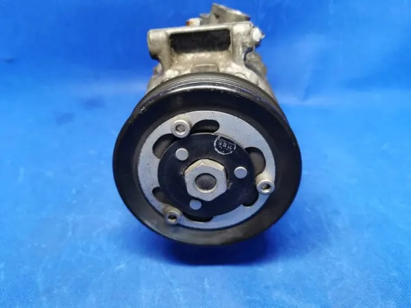 Compresseur AC OEM 5Q0820803 pour Audi A3 8V image 8