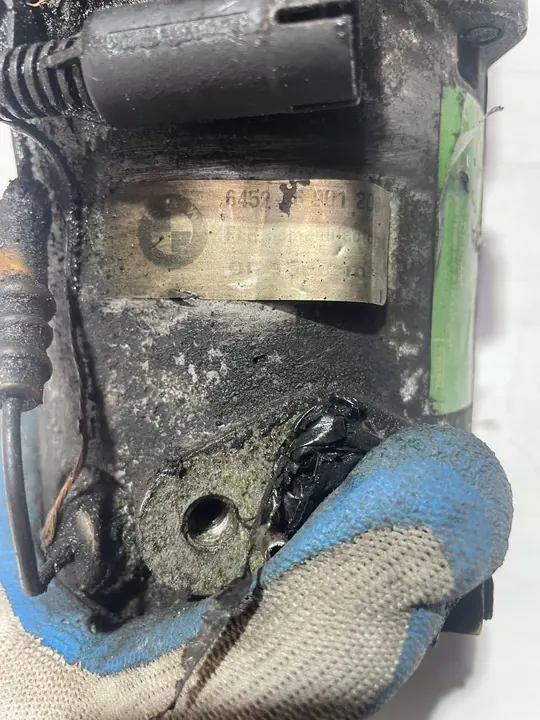 Compressore aria condizionata BMW OE 6901206 image 2