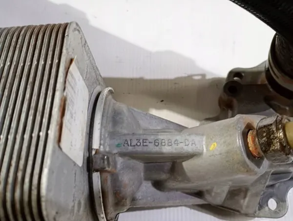 Base Enfriador Filtro Aceite OEM KKM23111 Ford F150 image 3