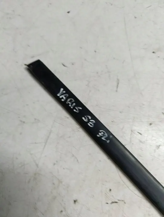 Toyota Yaris IV daklijst links OEM AW6F2AWF5 image 5