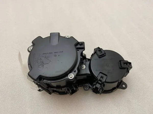 OEM 5562048170 Lexus RX 450H Middenconsole bekerhouder image 4