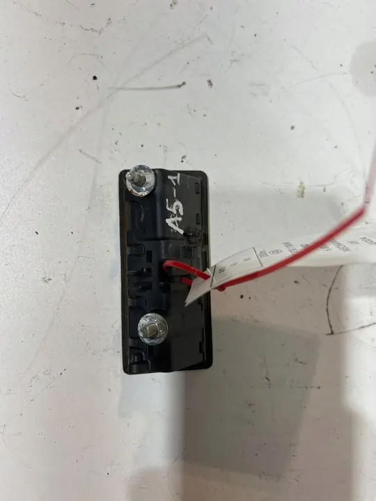 Kofferraumentsperrknopf AUDI A4 5N0827566B image 3