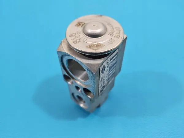 BMW G30 Klima-Expansionsventil OEM 936171002 image 2