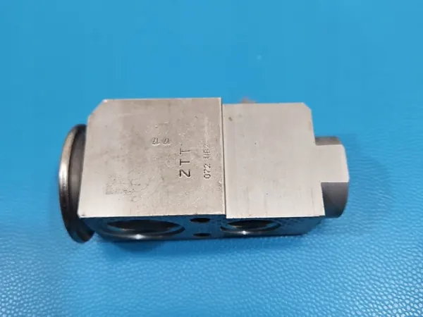 BMW G30 Klima-Expansionsventil OEM 936171002 image 6