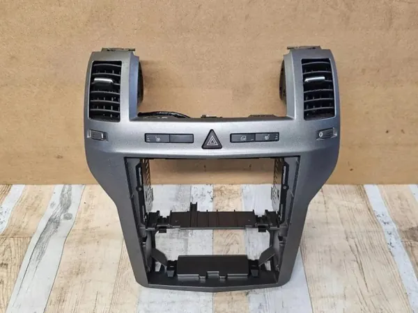 Grille de ventilation tableau de bord OEM 13144401 Opel Zafira B image 5