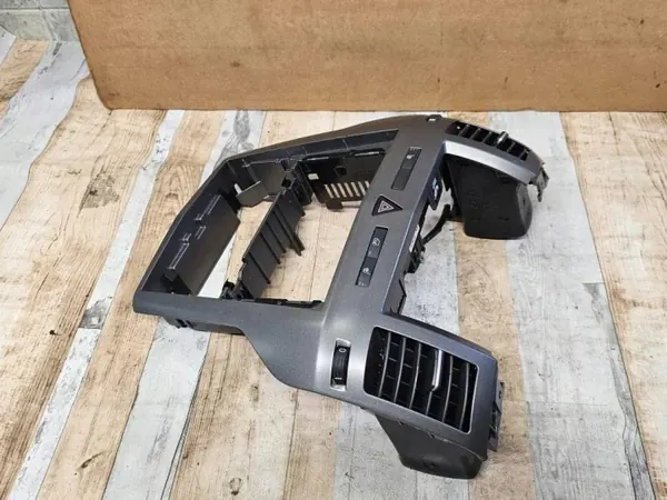 Grille de ventilation tableau de bord OEM 13144401 Opel Zafira B image 7