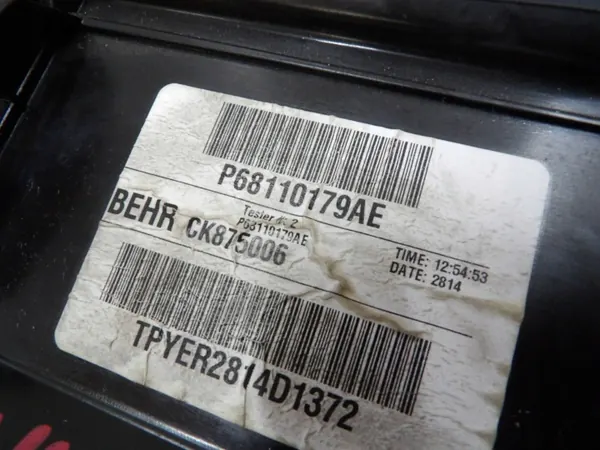 Lämmitys Jeep Grand Cherokee WK2 OEM P68110179AE image 4