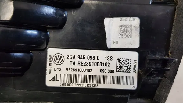 Luz trasera derecha VW T-Roc 17-21 OEM 2GA945096C image 9