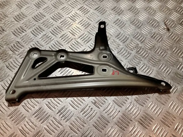 Suporte do Para-lama BMW OEM 7329447 Esquerdo Dianteiro X1 F48 image 2